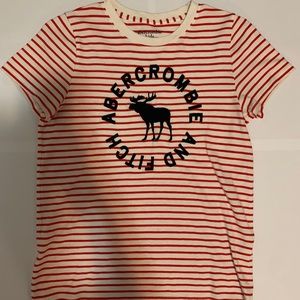 ABERCROMBIE AND FITCH SHORT SLEEVE